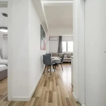 Miku Apartment-incredible City View 2bd At Myslym Shyri Tirana