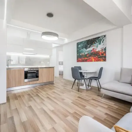 Miku Apartment-incredible City View 2bd At Myslym Shyri *