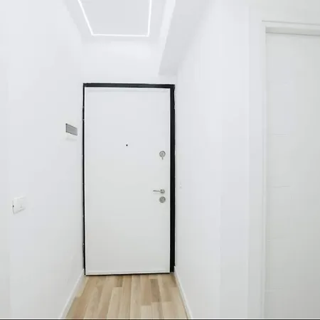 Miku Apartment-incredible City View 2bd At Myslym Shyri Tirana