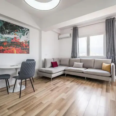 Miku Apartment-incredible City View 2bd At Myslym Shyri Tirana
